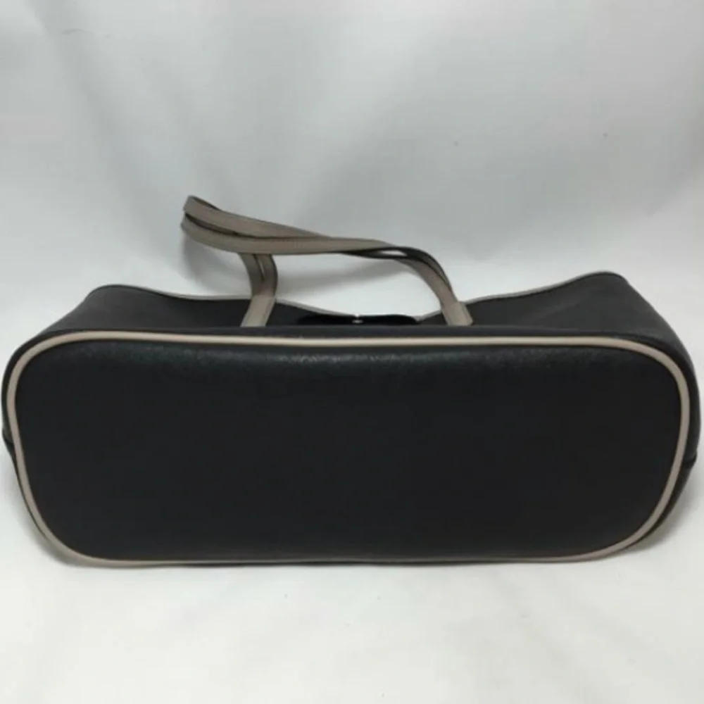 [Marc Jacobs] Black Leather Tote & Wristlet